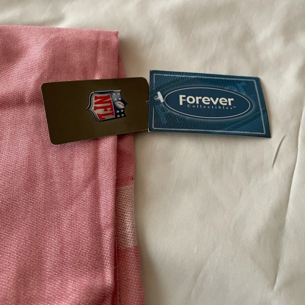 NWT! Dallas Cowboys NFL Pink Scarf with Fringe, OS